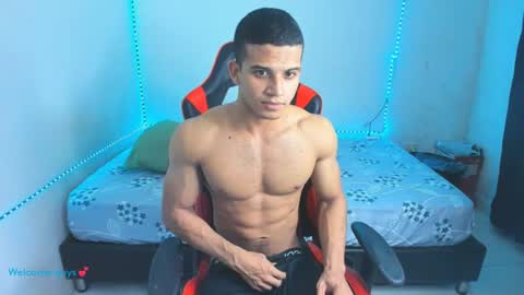 oliver thompsson online show from July 28, 3:25 am