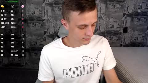 Snapshot of oliverfresh chatting on March 12, 8:08 am Oliver online show from March 12, 8:08 am