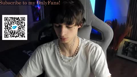 oliverrgroove online show from November 24, 3:35 pm