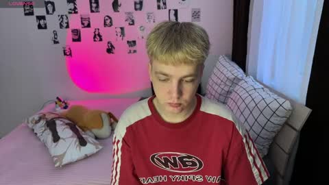 oliver online show from December 14, 12:56 pm