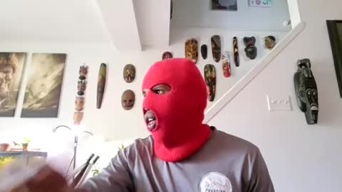 omarbbcbeast8 online show from April 21, 3:18 pm