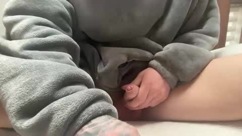 One Inch Python online show from April 16, 8:58 am