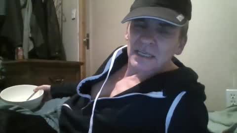 Oneofmany online show from December 17, 10:12 am