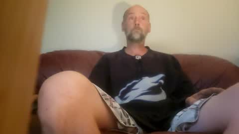 only01love online show from August 1, 7:35 pm