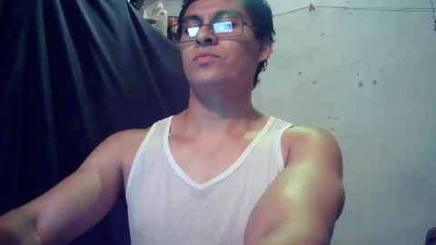oomaurooo online show from August 6, 1:33 am