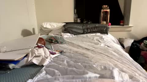 Snapshot of opalockajoe chatting on December 24, 8:22 am TsJojo online show from December 24, 8:22 am