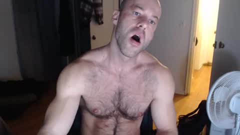 Snapshot of oregon87 chatting on December 30, 1:25 pm The Oregon Lumberjack online show from December 30, 1:25 pm