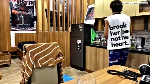 Fansly and Instagram -  online show from April 13, 12:06 pm