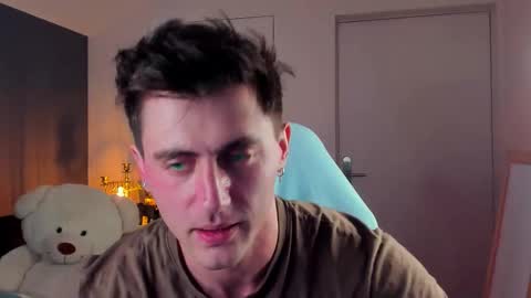 Oscar online show from October 23, 9:07 pm