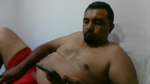 oscarjhe3512 online show from January 7, 1:43 am