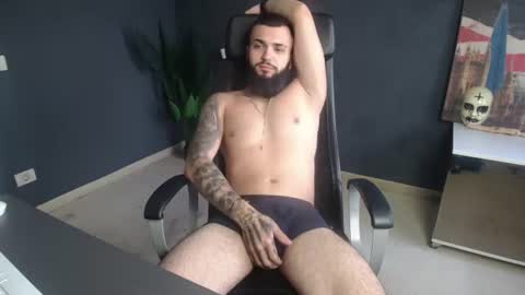 OscarWills online show from July 28, 5:04 am
