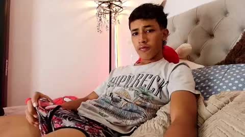 ostin 18hot online show from November 13, 4:39 am