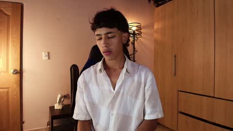 Snapshot of ostin_18hot chatting on January 10, 2:04 am ostin 18hot online show from January 10, 2:04 am