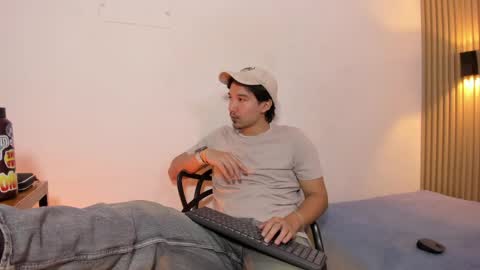 Otto Andrew online show from March 30, 3:40 am