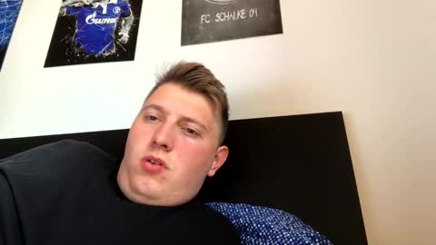 outflayd online show from March 22, 11:48 am