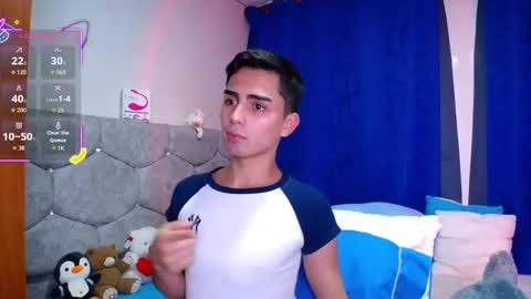 Snapshot of owenblue__ chatting on September 18, 9:28 pm Owen Independent model online show from September 18, 9:28 pm
