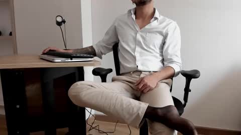 pablo rincon95 online show from December 12, 3:05 pm