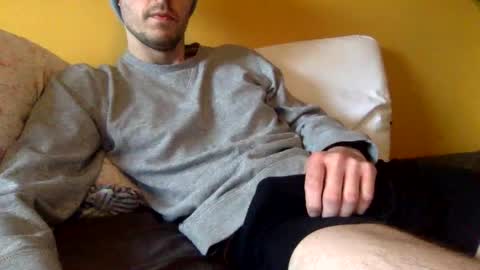 paintdude424 online show from December 11, 6:37 pm