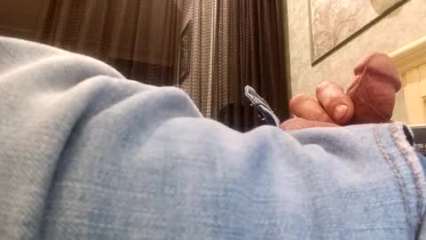 Snapshot of pajero1271 chatting on October 28, 7:05 pm pajero1271 online show from October 28, 7:05 pm