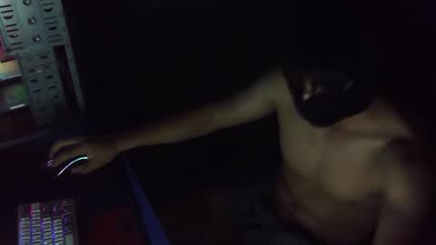 panda_boyt21 online show from November 18, 7:01 am