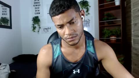 pandablack18 online show from June 4, 3:23 am