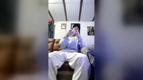 panthers_room online show from March 20, 6:06 am