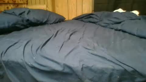 papajb70 online show from February 22, 2:46 am