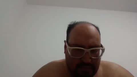 papi_adiel4 online show from January 26, 2:24 am