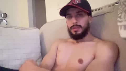 papicubano_guapo23cm online show from February 9, 7:13 am