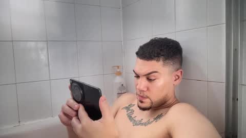 PapiiNyc21 online show from February 25, 6:53 pm