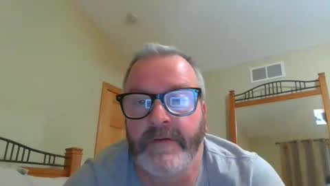 passporttraveler1 online show from December 4, 2:31 am