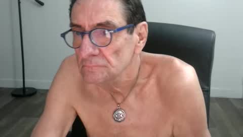 Bob online show from November 12, 3:18 pm