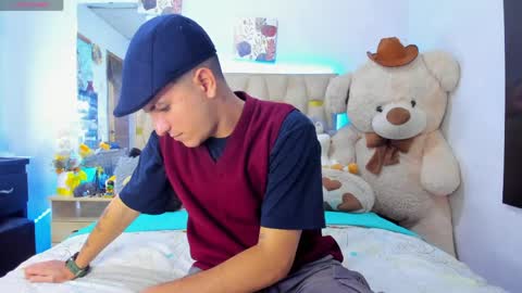 Patrick online show from June 5, 2:16 am