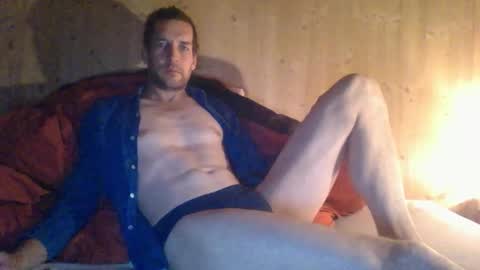 paueriwan online show from October 25, 2:35 am