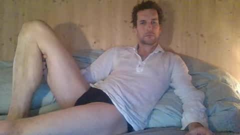 paueriwan online show from December 14, 11:28 am