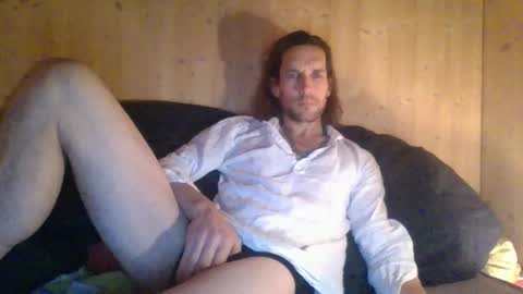 Snapshot of paueriwan chatting on December 14, 9:46 pm paueriwan online show from December 14, 9:46 pm