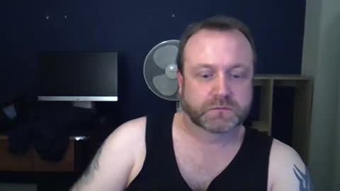 Snapshot of paul_boro chatting on December 28, 10:13 pm paul_boro online show from December 28, 10:13 pm