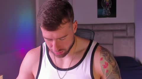 PAUL ROGER online show from July 12, 5:59 pm