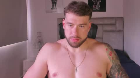 PAUL ROGER online show from June 14, 7:16 pm