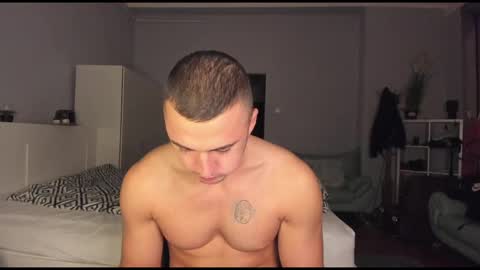 paulblack021 online show from November 23, 10:10 pm