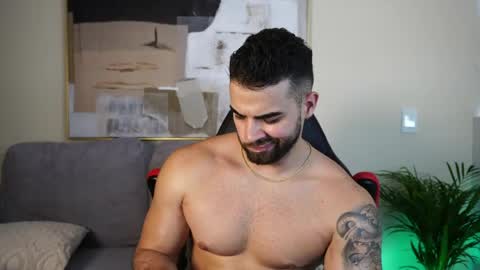Paul Phoenix online show from June 2, 8:54 pm