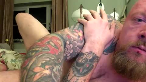 paulyb445 online show from October 26, 7:27 pm