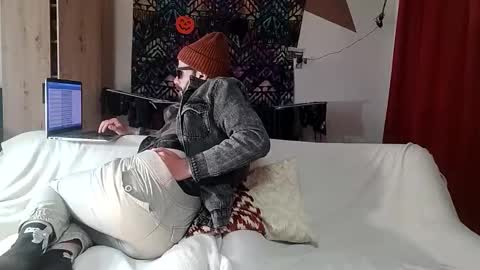 peacefulness93 online show from March 30, 10:27 am