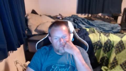 pecker40 online show from December 4, 3:48 am