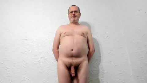 Vincent Howard online show from November 4, 2:01 am