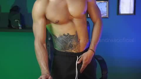 andres    online show from October 21, 7:28 pm