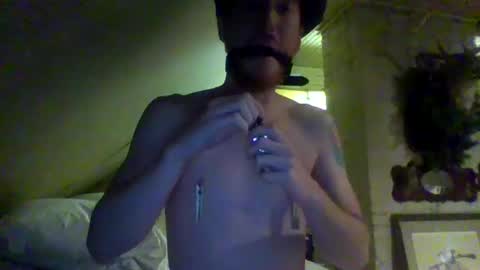 Snapshot of pervy_ginger chatting on January 6, 9:43 pm JrLogan online show from January 6, 9:43 pm
