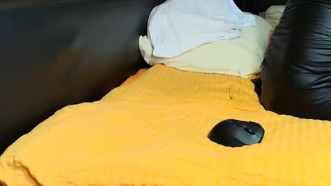 peter196888 online show from September 21, 2:44 am