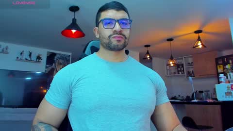 Snapshot of peterjack7 chatting on December 14, 4:01 am Peter Jack online show from December 14, 4:01 am