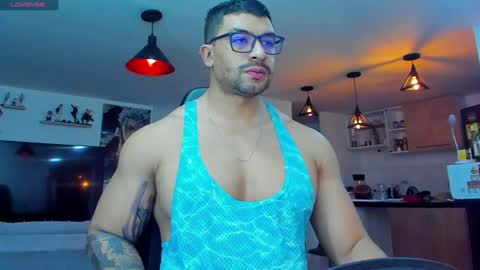 Snapshot of peterjack7 chatting on January 1, 12:43 am Peter Jack online show from January 1, 12:43 am